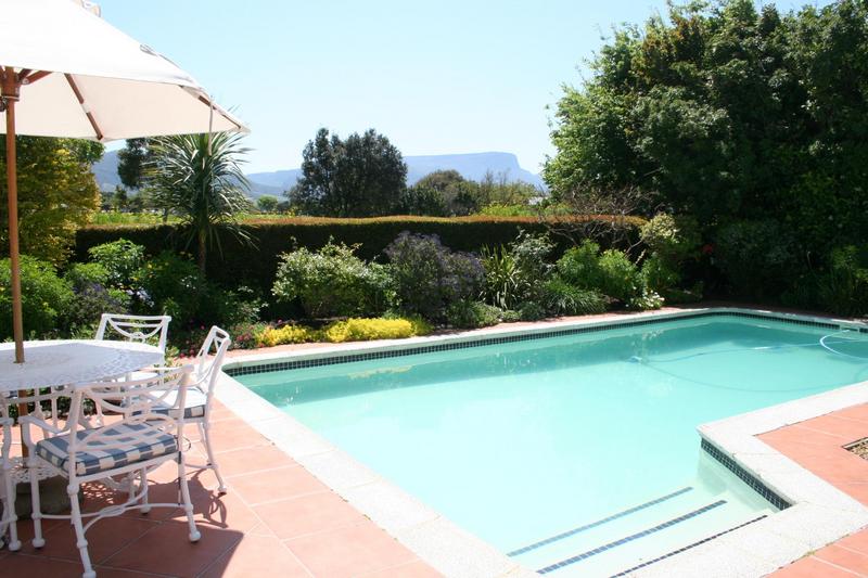 To Let 3 Bedroom Property for Rent in Steenberg Estate Western Cape